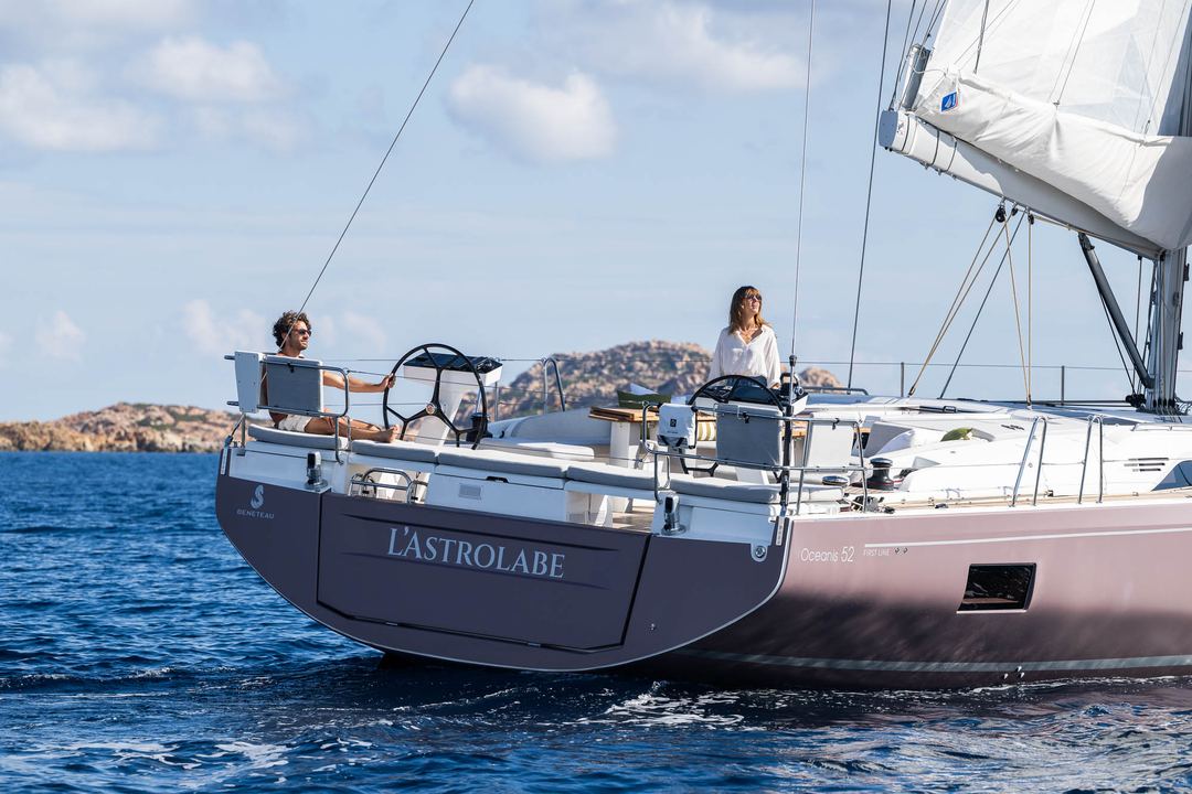Oceanis 52