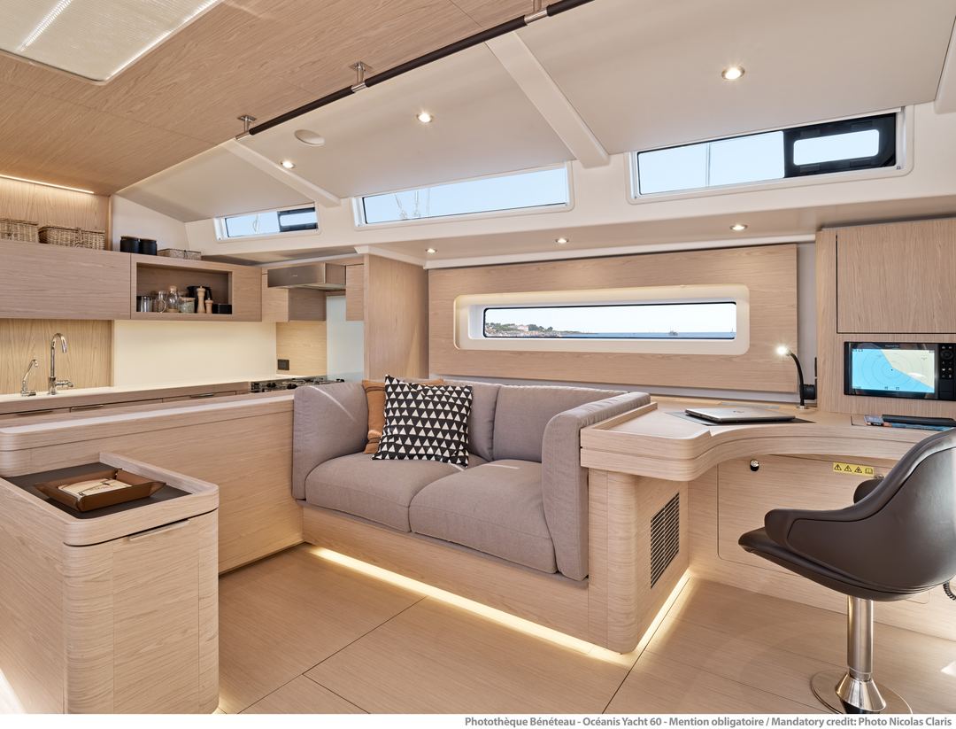 Oceanis Yacht 60